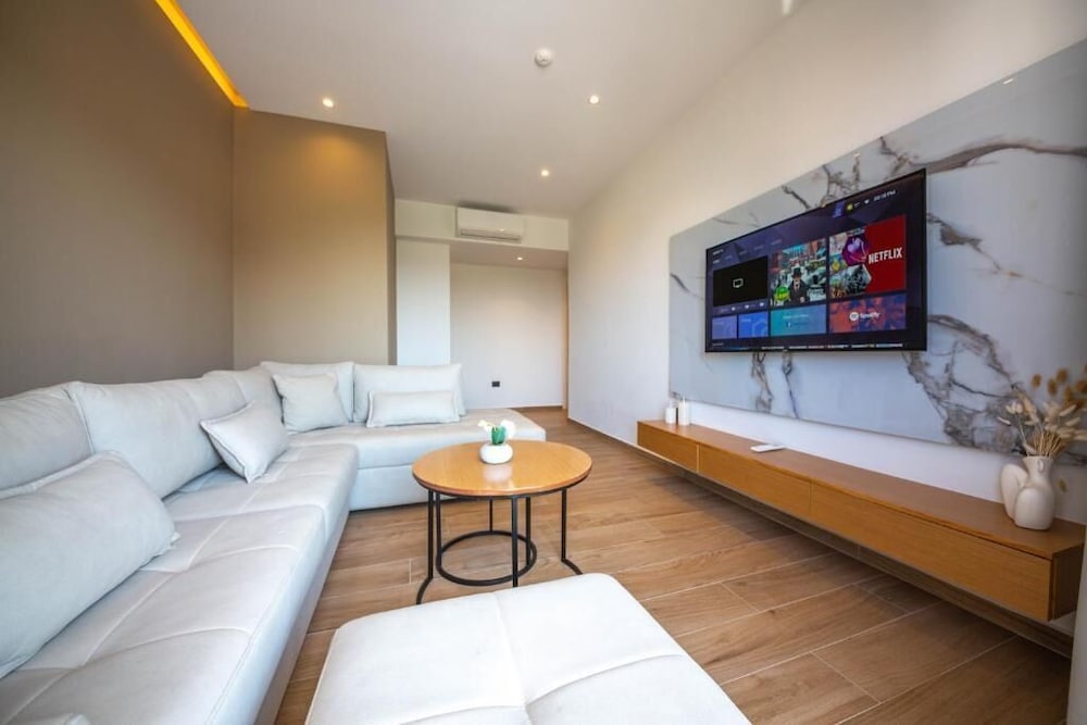 Superior Suite, Balcony, Full Sea View