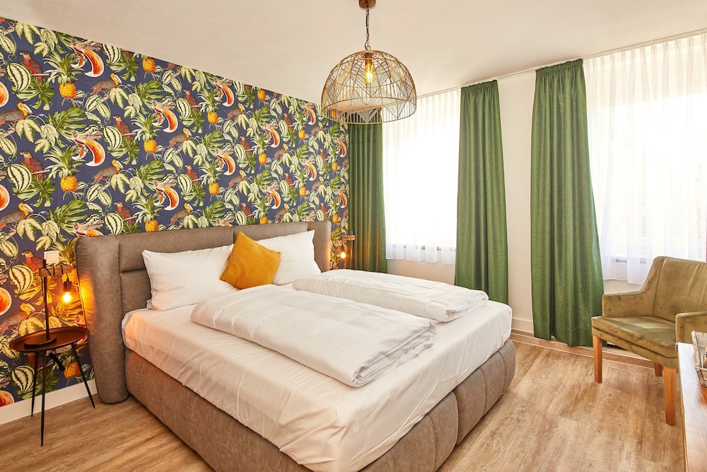 Classic Double Room, Private Bathroom - Photo 3