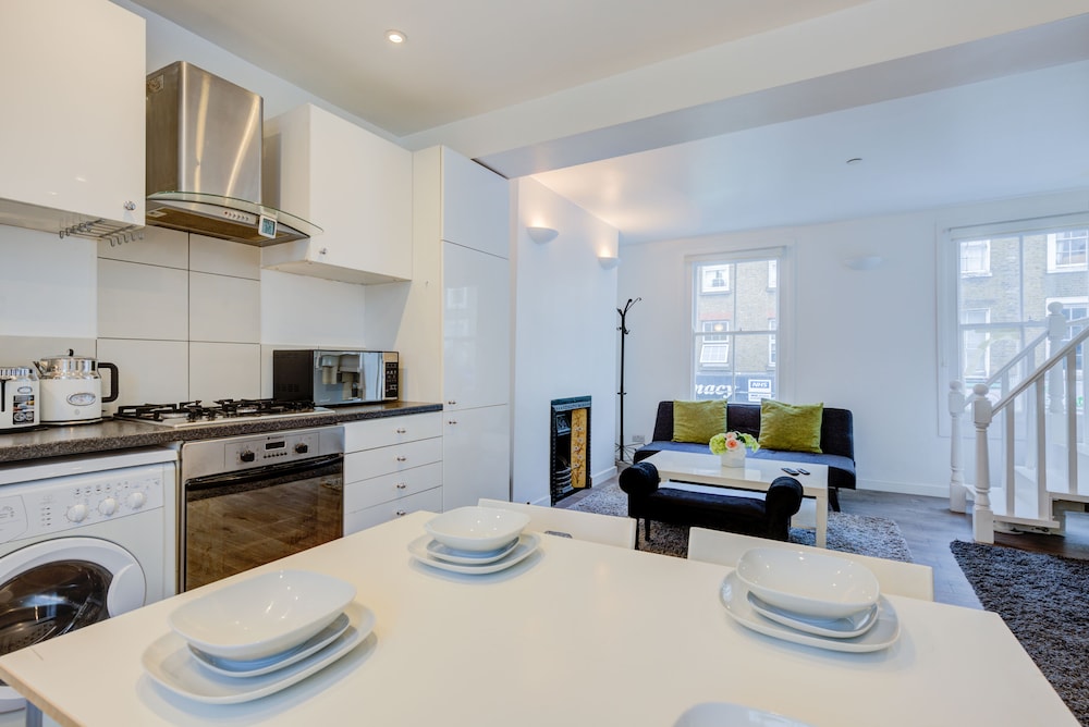 City Apartment photo 1