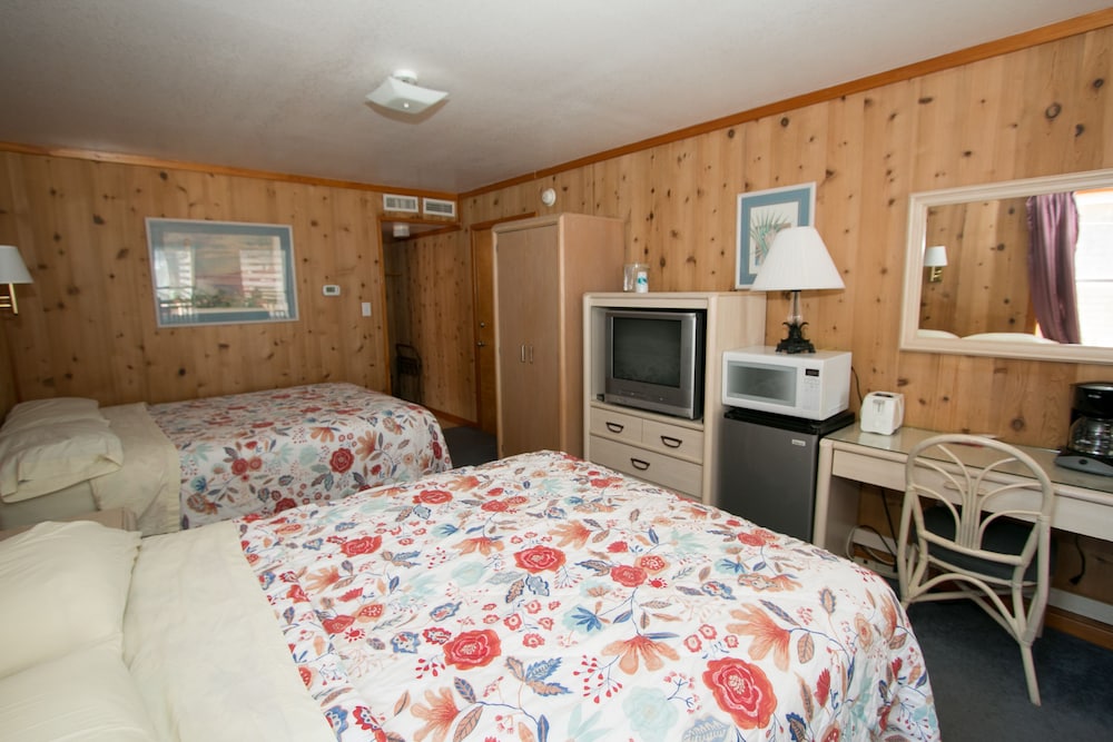 Standard Room, 2 Queen Beds, Non Smoking photo 1