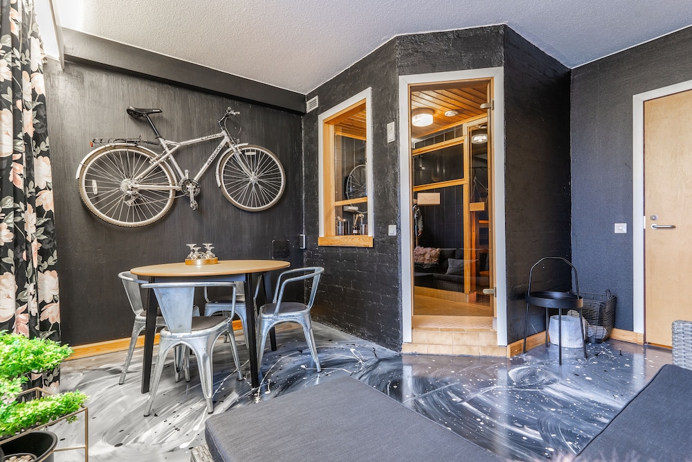 Suite - Photo 6