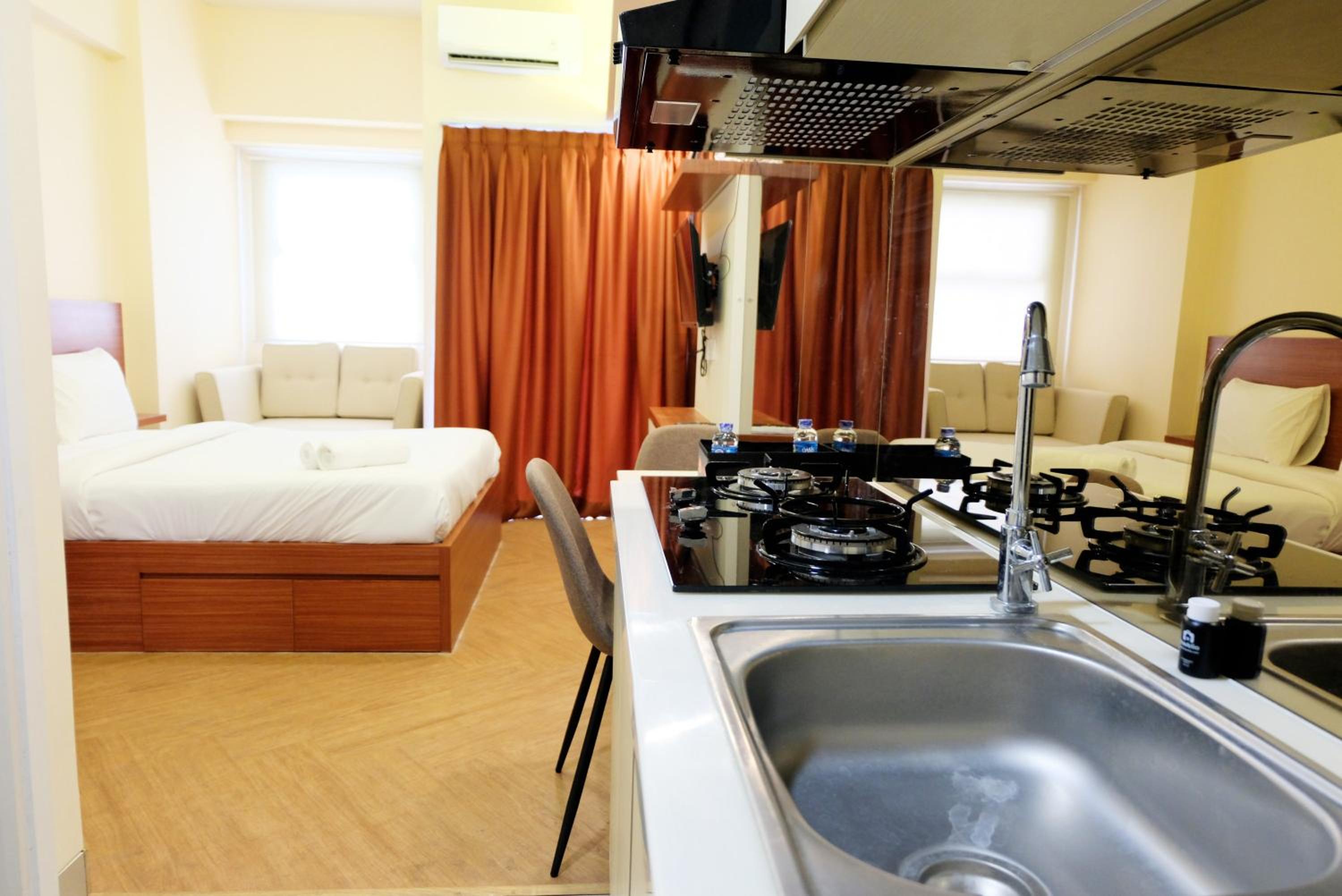 Studio Apartment photo 2
