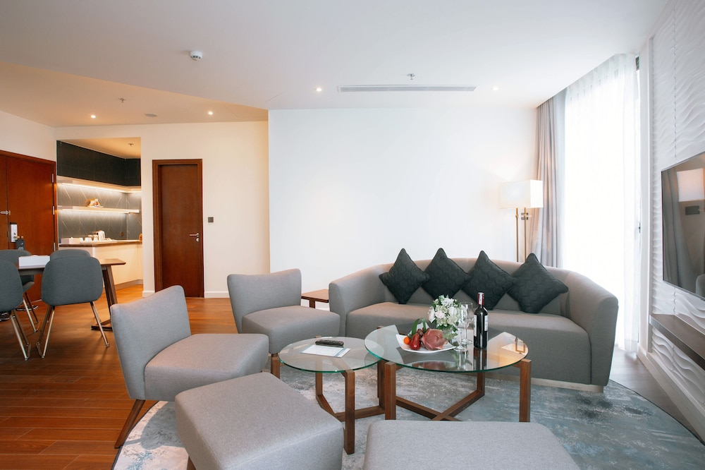 Grand Suite, Ocean View - Photo 3