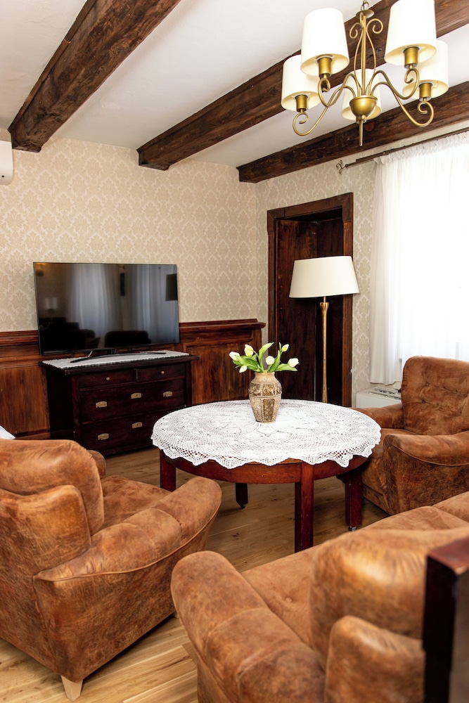 Classic Studio Suite photo 2