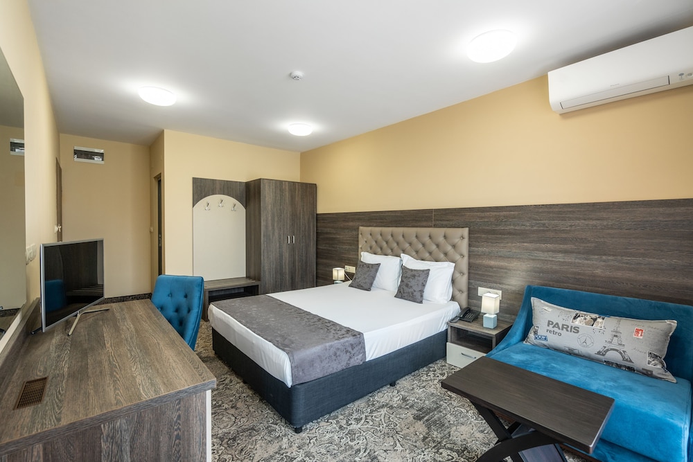 Junior Suite, Balcony photo 3