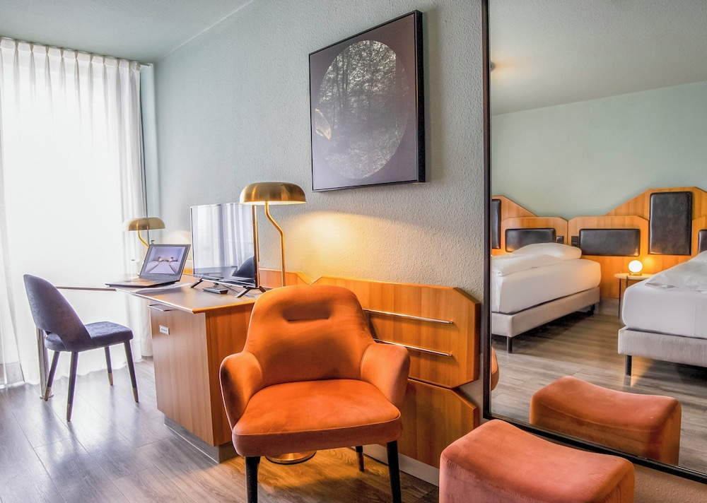 Classic Room, Multiple Beds - Photo 5
