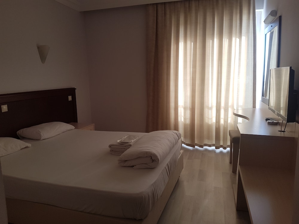Double or Twin Room, Sea View photo 2