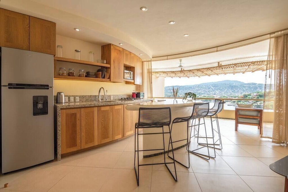 Luxury Apartment, Ocean View photo 3