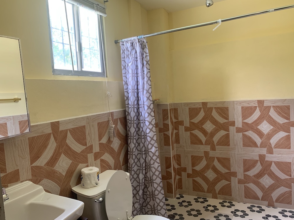 Basic Quadruple Room with Kitchenette (2 Bedrooms) photo 3
