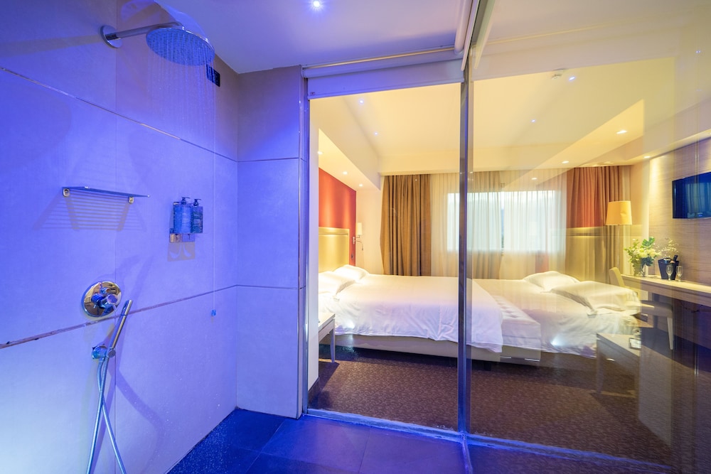 Junior Suite, Garden View photo 3