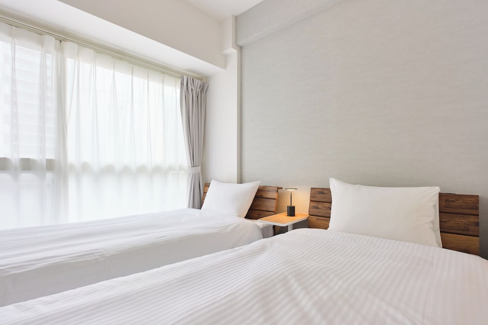 2-Bedroom Panorama Suite with Sauna thumbnail 6
