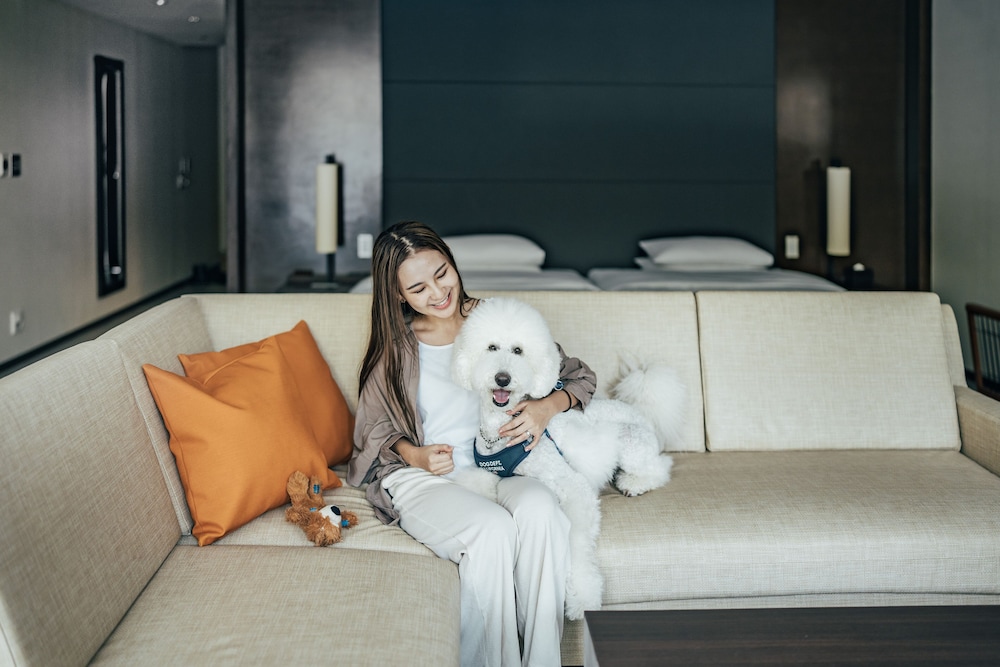 Deluxe Room, 2 Twin Beds (Dog Friendly) - Photo 9