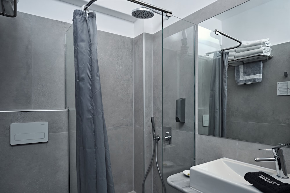 Standard Triple Room, Sea View photo 2