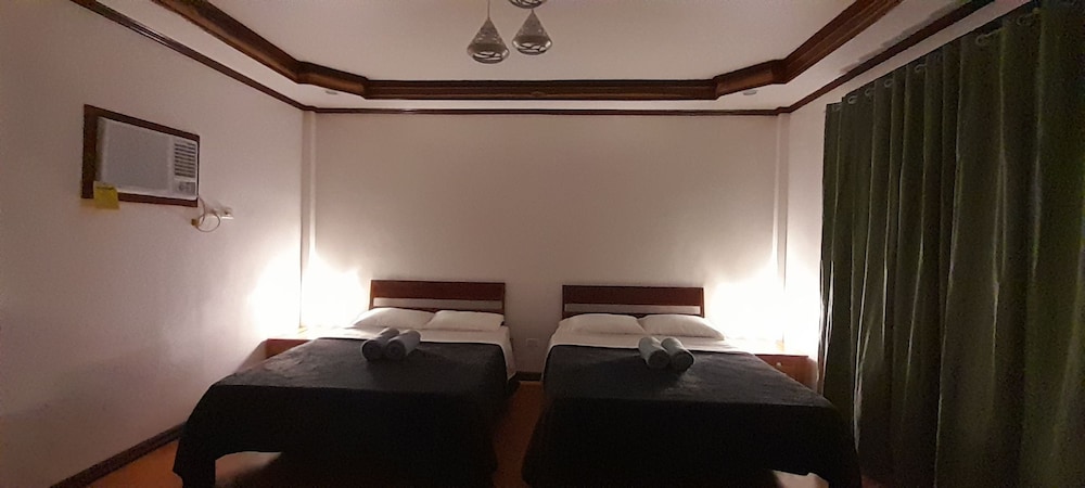 Cabana 3 - Superior 2 Queen Beds photo 2