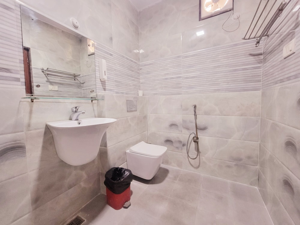 Basic Double Room - Photo 7