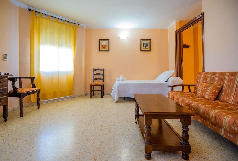 Comfort Triple Room - Photo 14