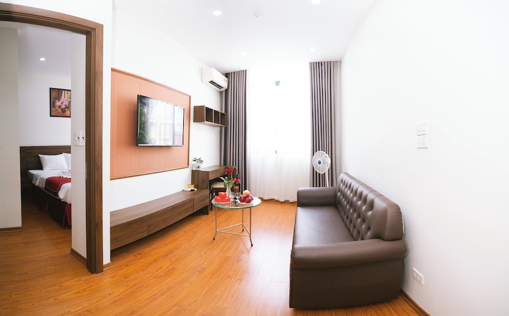 Deluxe Suite, City View
