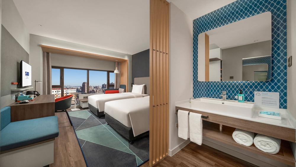 Standard Room, 2 Twin Beds - Photo 5