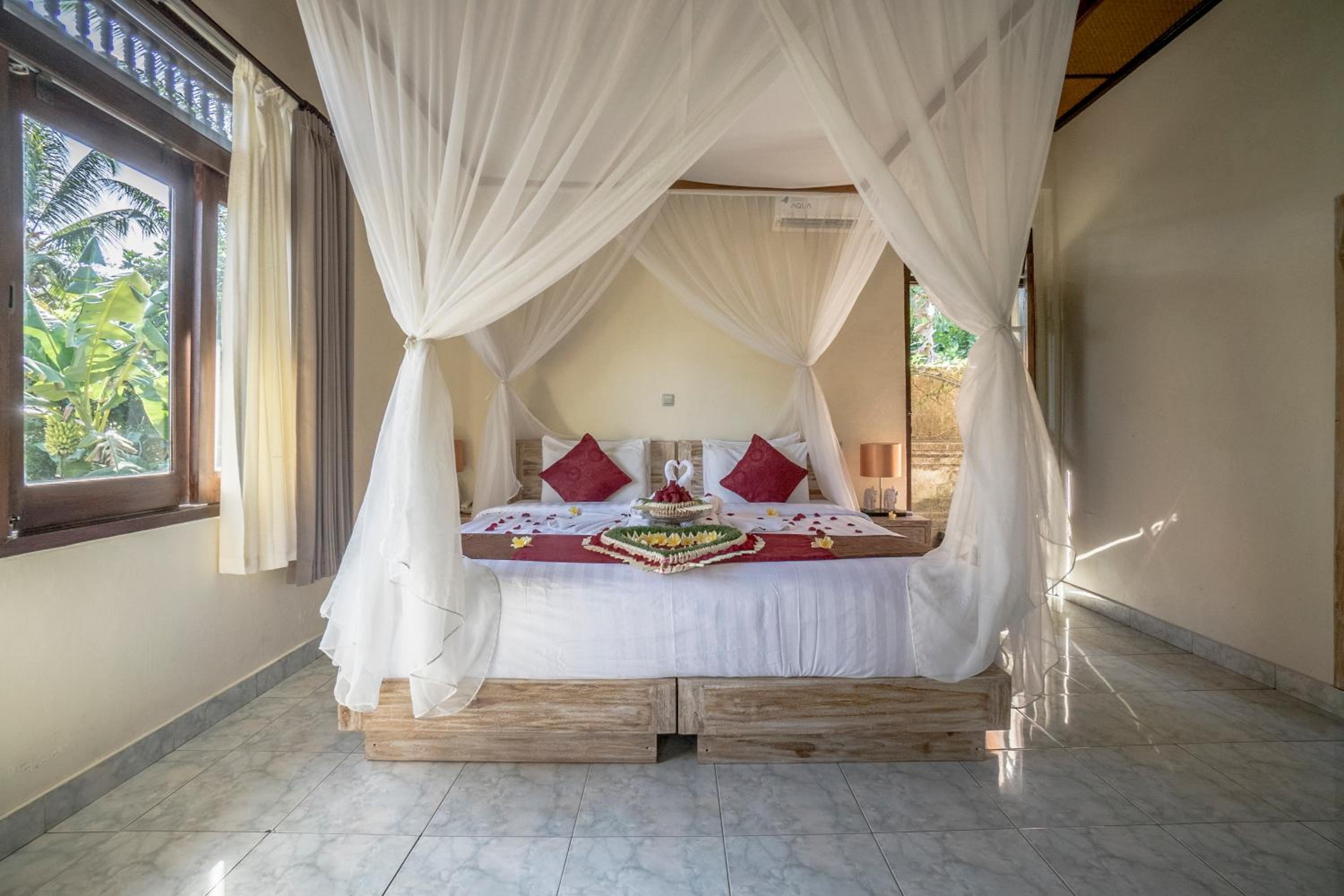 Deluxe Double Or Twin Room With Extra Bed photo 3