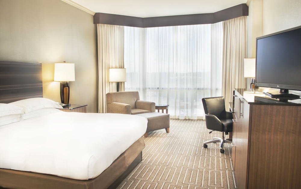 Deluxe Room, 2 Double Beds, Accessible, Bathtub - Photo 1