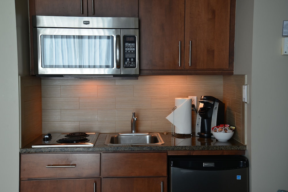 Studio, 1 Queen Bed, Kitchenette