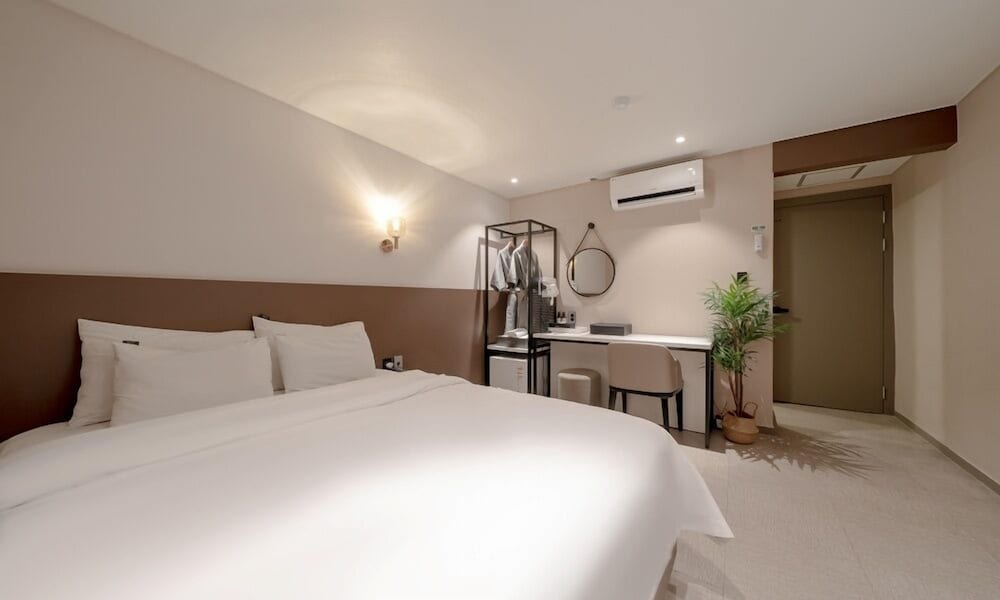 Superior Double Room - Photo 8