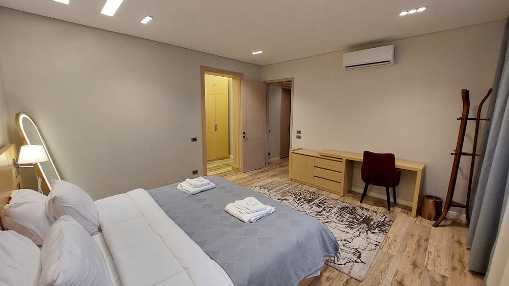 Luxury Apartment, 2 Bedrooms photo 2
