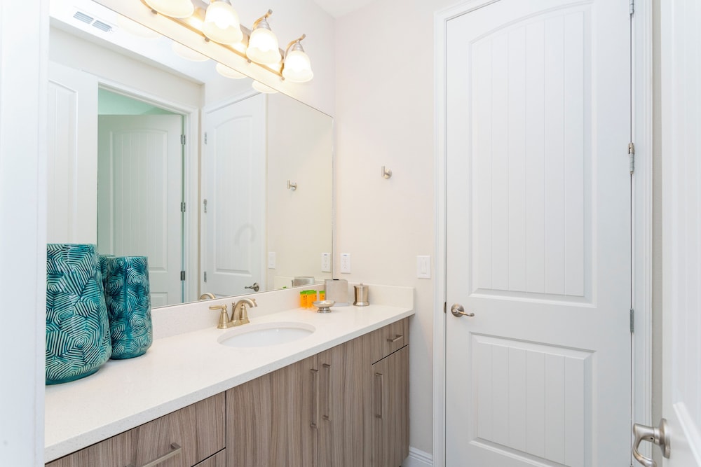 Gorgeous 6Bd w Pool Close to Disney 7650 Encore Resort, Photo 22