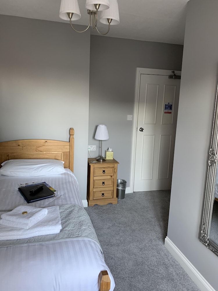 Standard Single Room, Ensuite photo 2