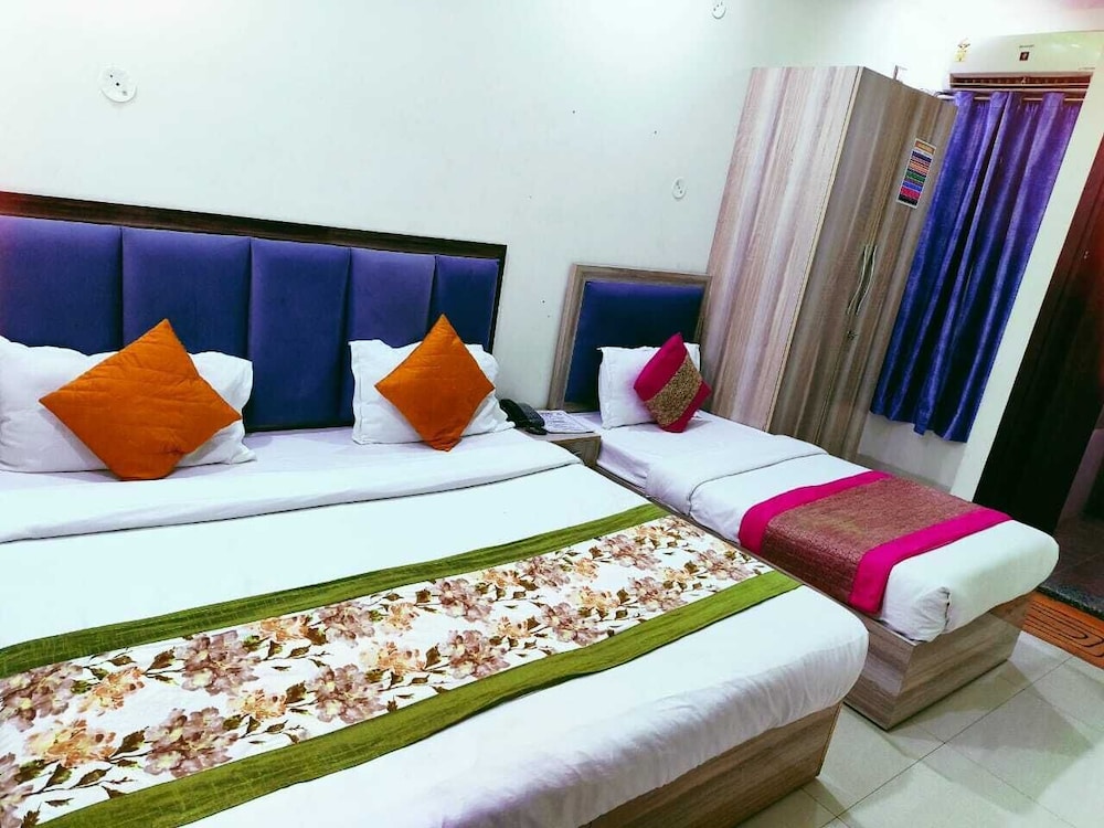 Basic Triple Room, 1 Bedroom - Photo 1