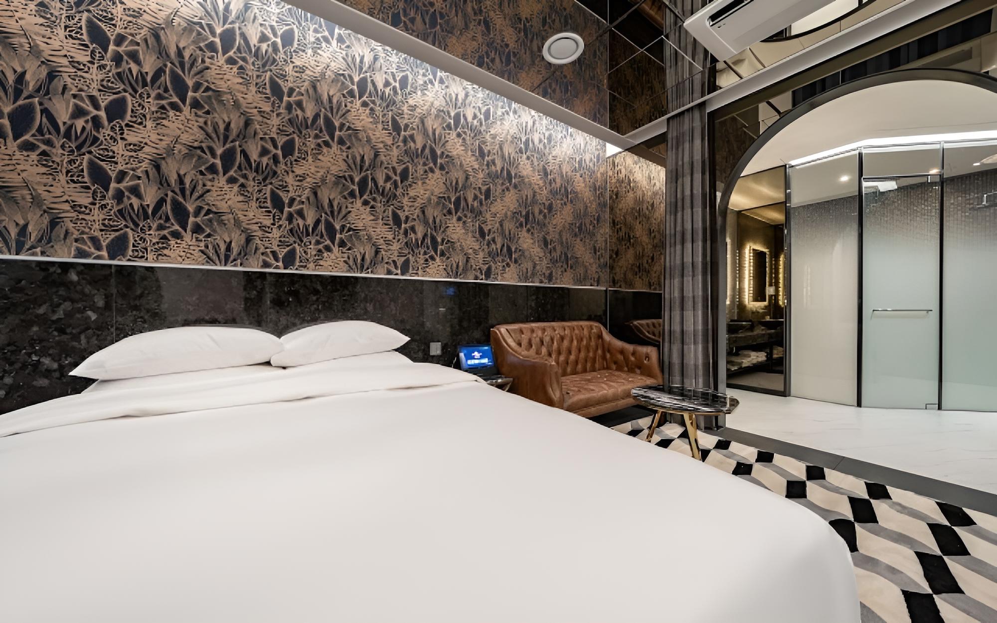 Room (Walkie Special Rate (No Parking Room ) - Photo 21