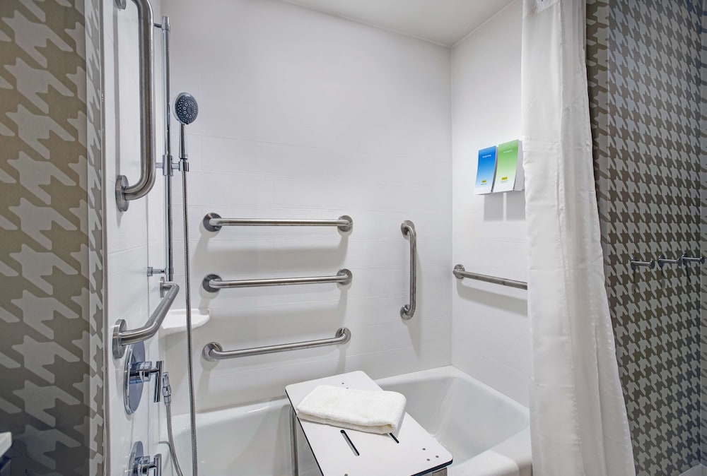Home2 Suites By Hilton Milwaukee Downtown, Photo 3