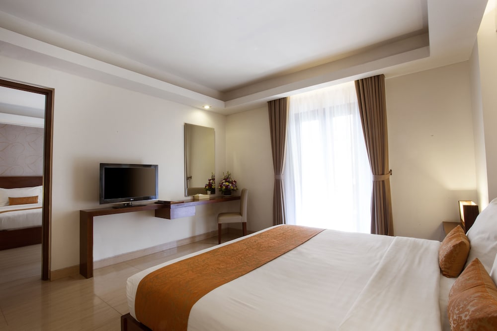 Deluxe Room, Balcony - Photo 3