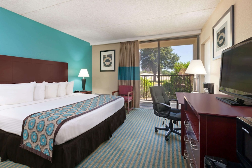 Standard Room - Photo 1
