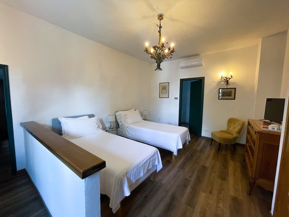 Suite, 2 Bedrooms photo 1