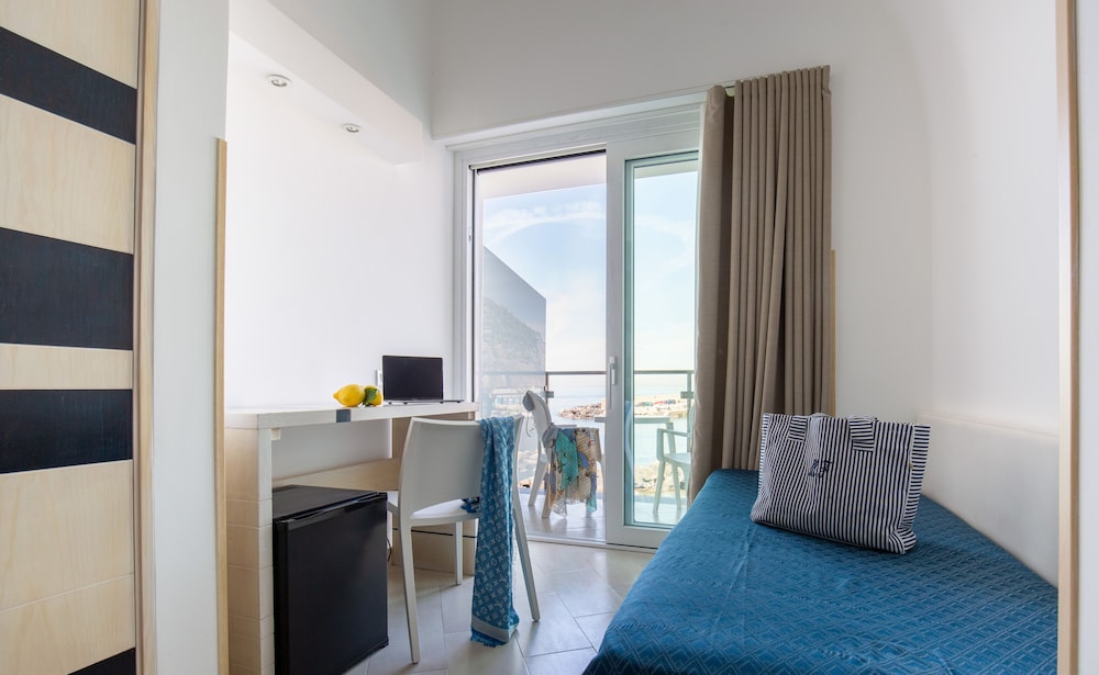 Superior Triple Room, Sea View