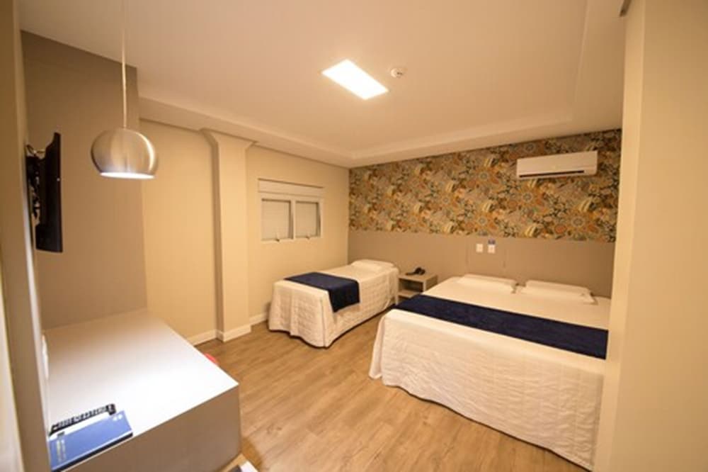 Luxury Triple Room, Multiple Beds photo 1