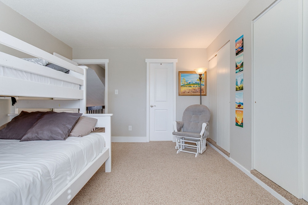 House (4 Bedrooms) photo 3