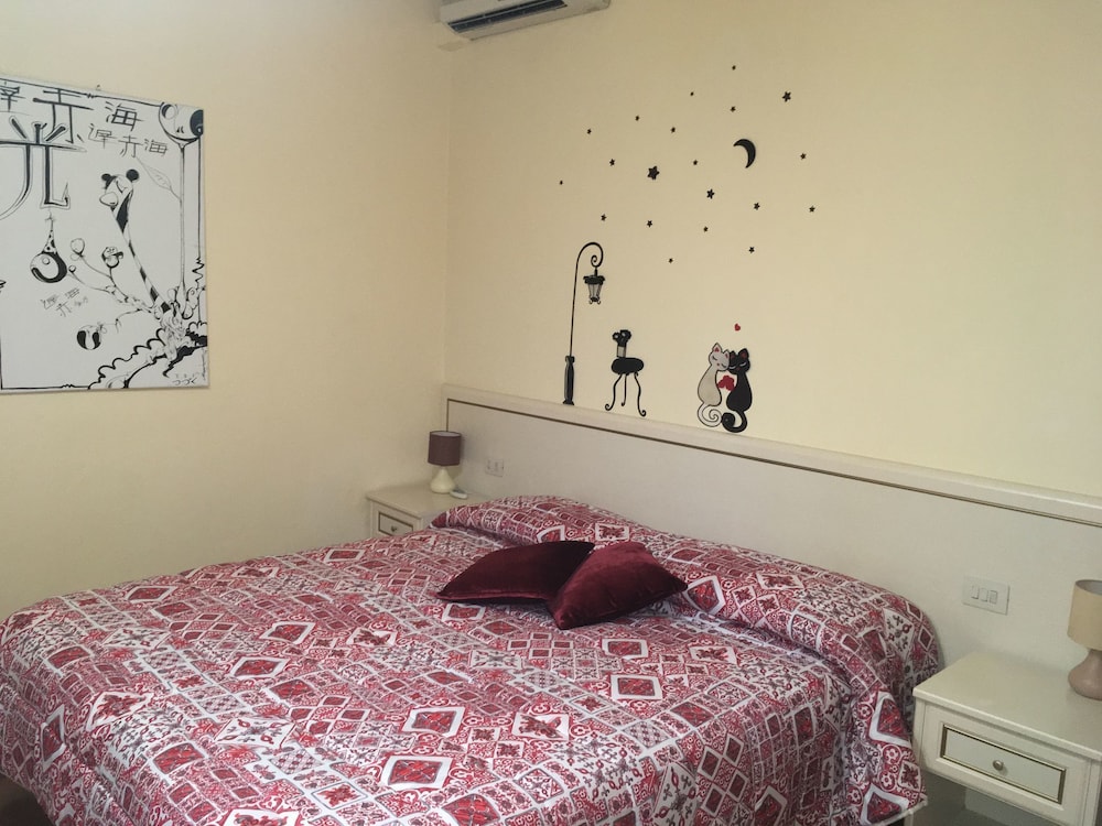 Traditional Double Room, Pool View photo 1