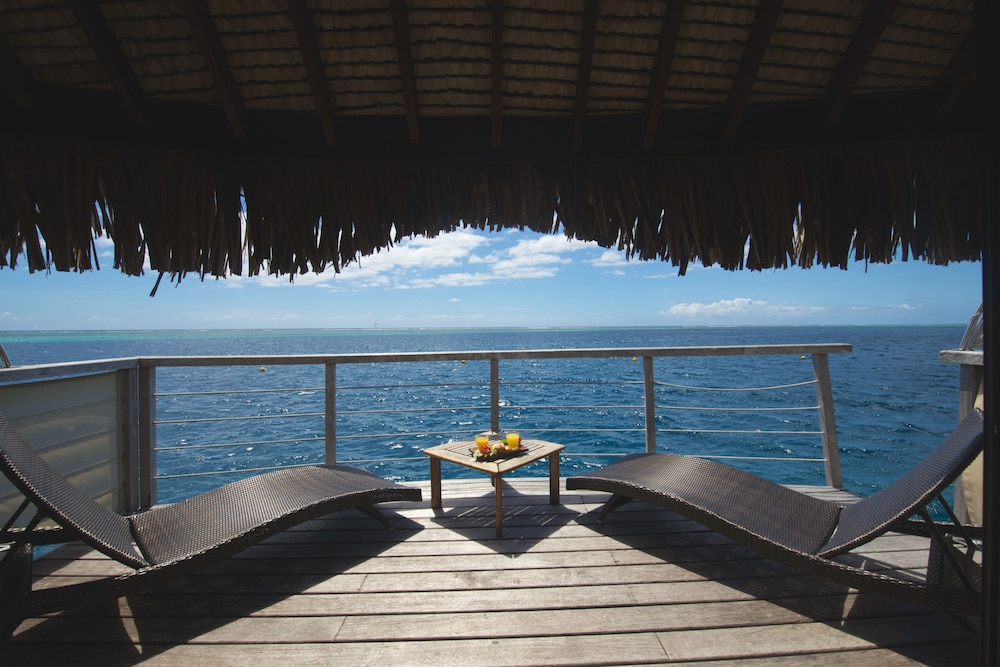 Premium Overwater Bungalow - Photo 3