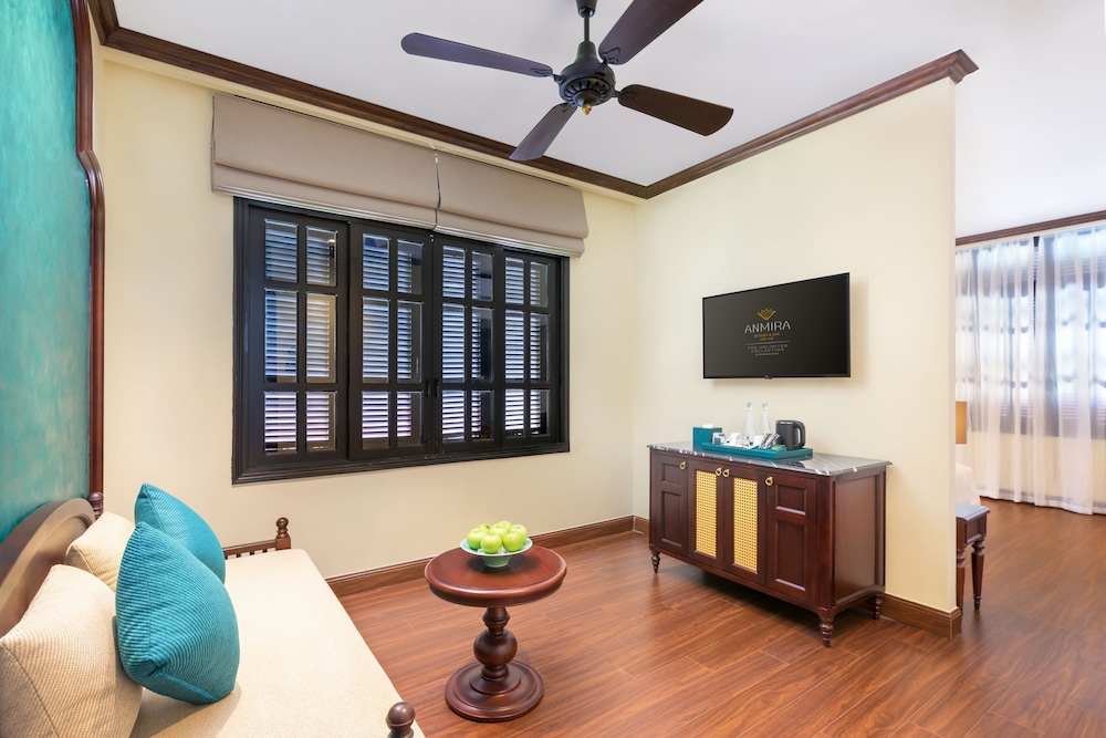 Grand Deluxe Room With Balcony And Garden View photo 2