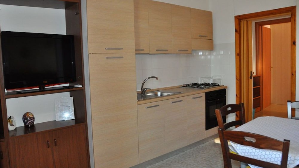 Double Room, 1 Double Bed (Kiwi) photo 3