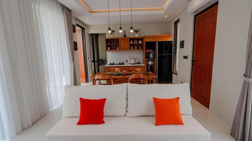 Deluxe Villa, 3 Bedrooms, Pool View photo 2