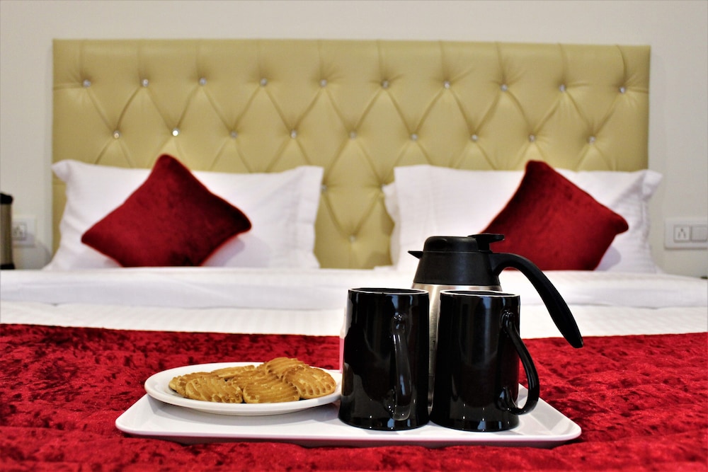 Premium Room - Photo 32
