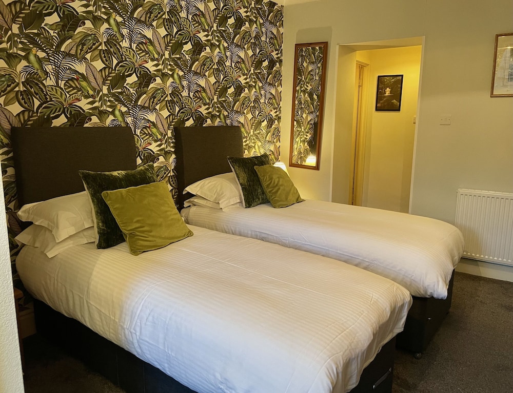Deluxe Double Room, Ensuite (Twin) photo 3
