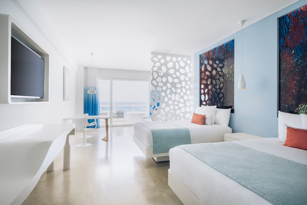 Junior Suite, Oceanfront (Promo) - Photo 1