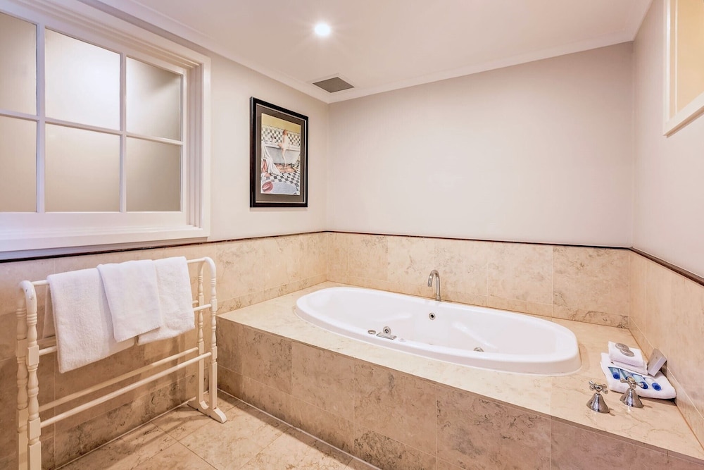 Deluxe Spa Room with Lounge photo 3