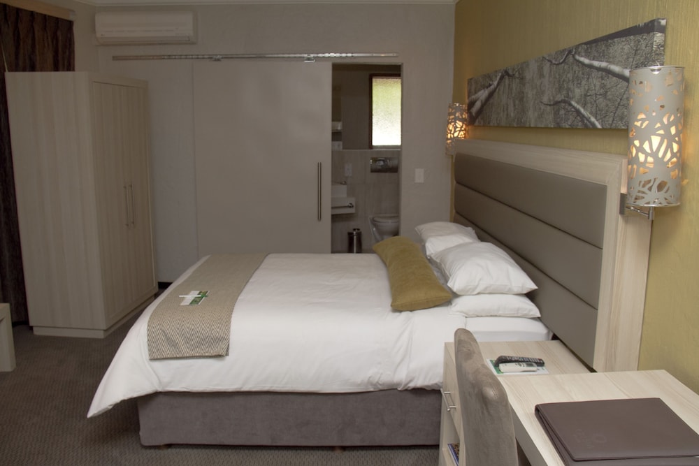 Deluxe Room, 1 Double Bed, Garden View photo 1