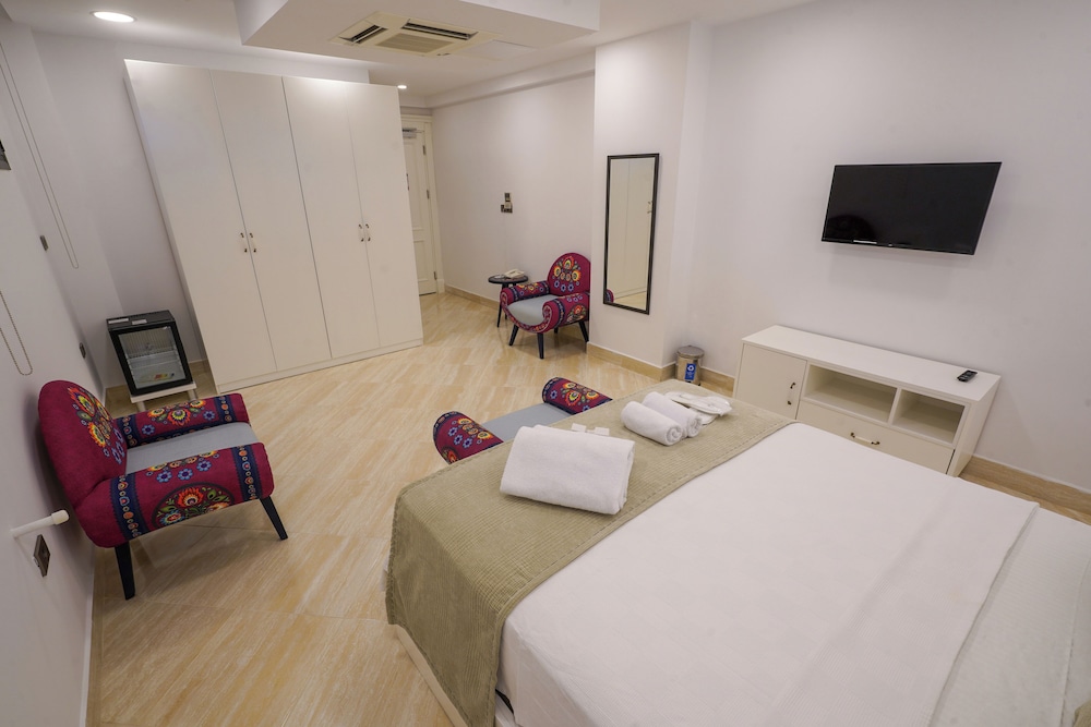 Economy Double Room photo 1