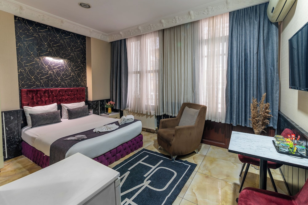 Design Room, Balcony photo 1